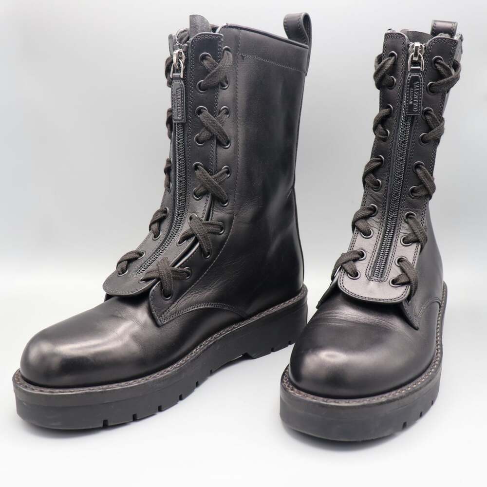 Valentino Garavani Black Leather Rockstud Lug Combat Boot EU 38.5 Fits W 8 / M 6